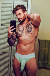 Just Hot Men TMG _F_013389