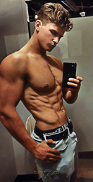The Beautiful Male Body _TMG _F_013828