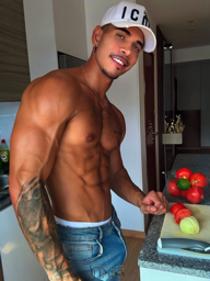 What's in YOUR Jeans or Pants_TMG _F_014743
