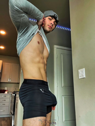 What's in YOUR Under- and Sportswear _TMG _F_013988