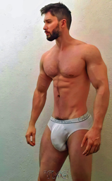 What's in YOUR Under- and Sportswear _TMG _F_013988