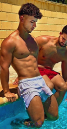 Young Men 18+_TMG _F_014503